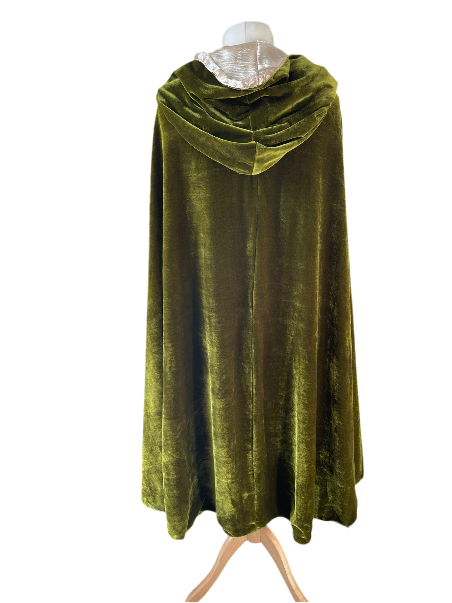 ‘Evangeline’ Velvet Cloak