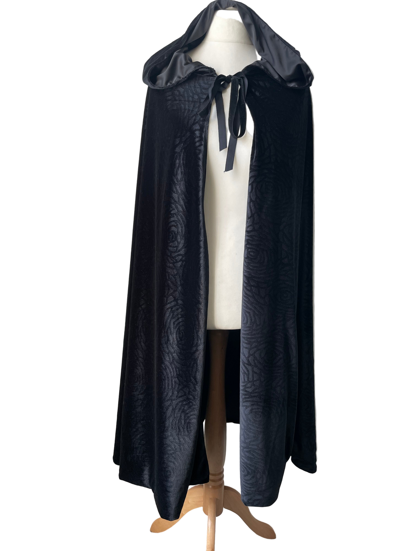 Black ‘Evangeline’ Cloak