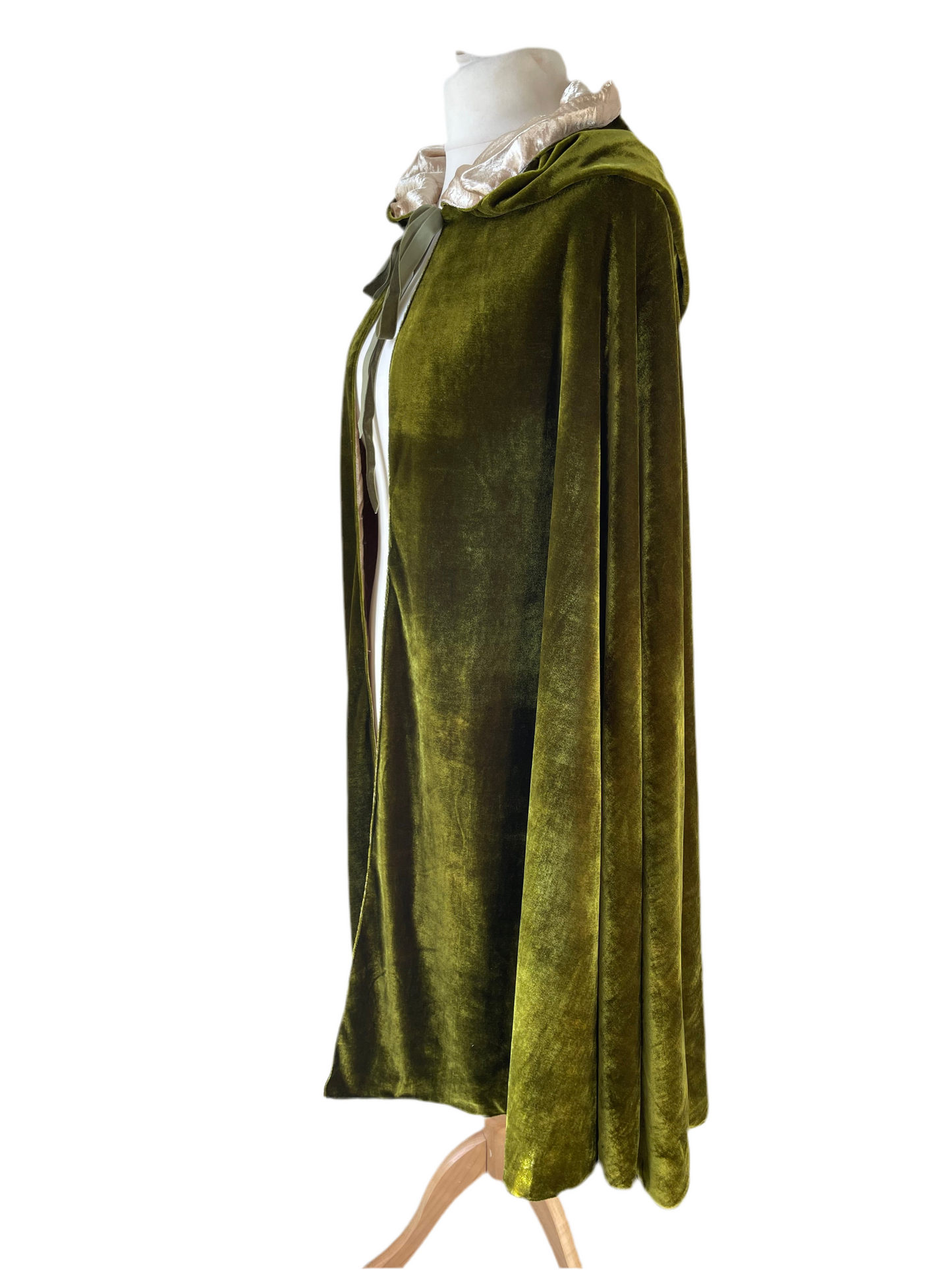 ‘Evangeline’ Velvet Cloak